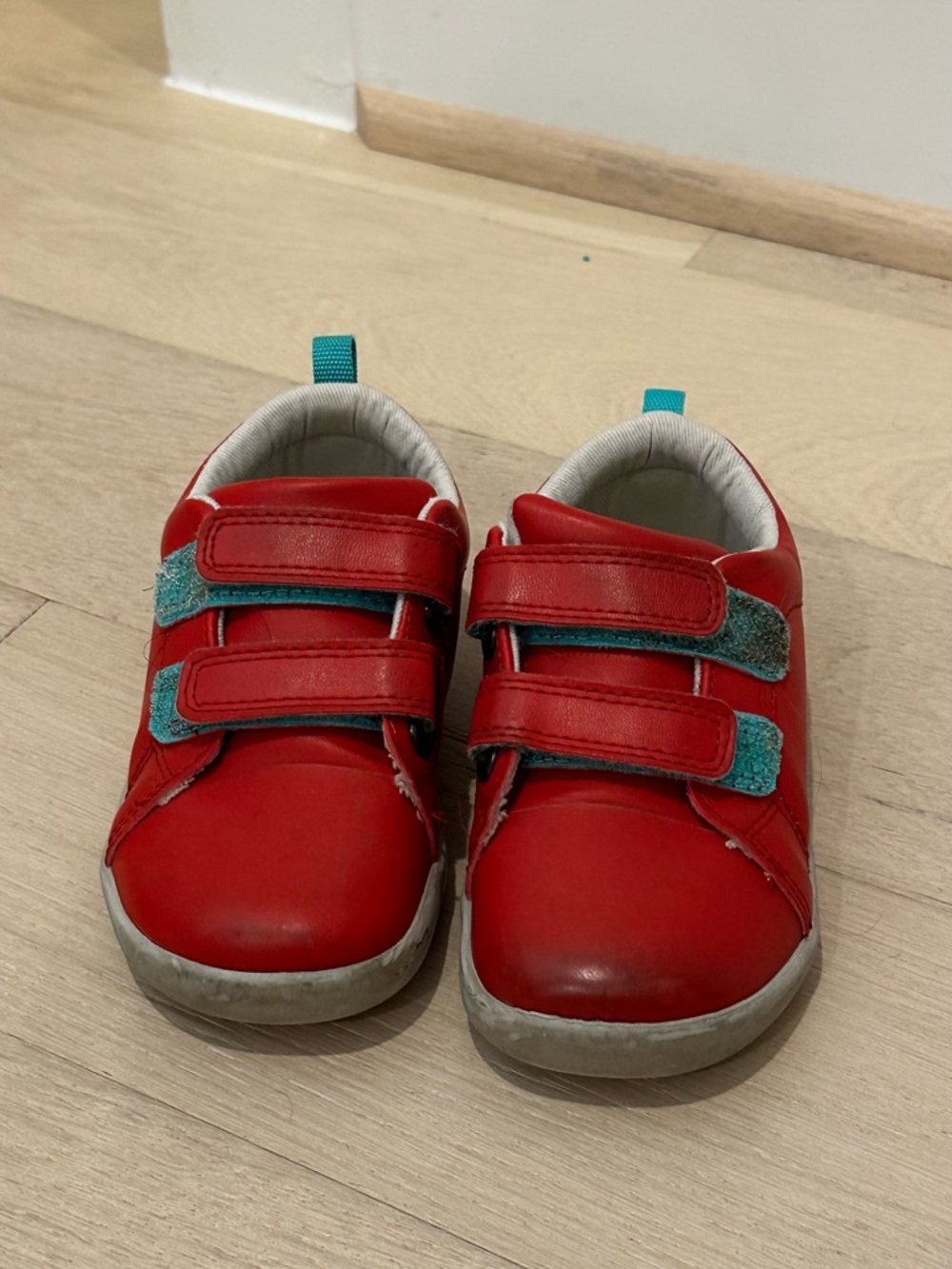 Ten Little Red Velcro Leather Sneakers Size 10 Little Kids GUC